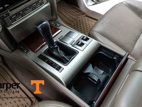 Used 2011 Lexus GX 460 image 24