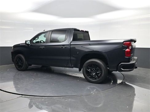 Used 2022 Chevrolet Silverado 1500 Custom image 5