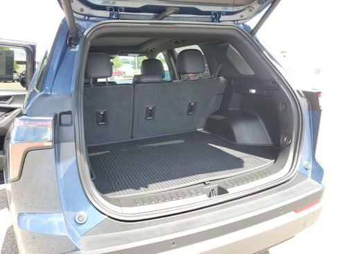 Used 2026 Chevrolet Equinox LT w/ Convenience Package II AWD/4WD image 38