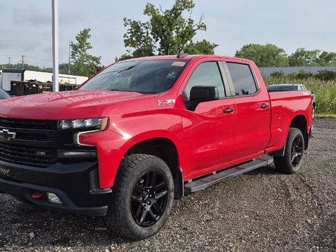 Used 2022 Chevrolet Silverado 1500 LT Trail Boss w/ Convenience Package II AWD/4WD image 1