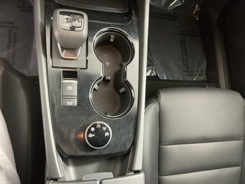 Used 2023 Nissan Rogue SV w/ SV Premium B Package image 28