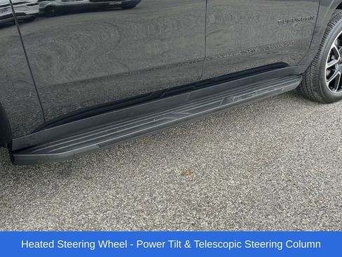 Used 2024 Chevrolet Suburban RST w/ Luxury Package image 26