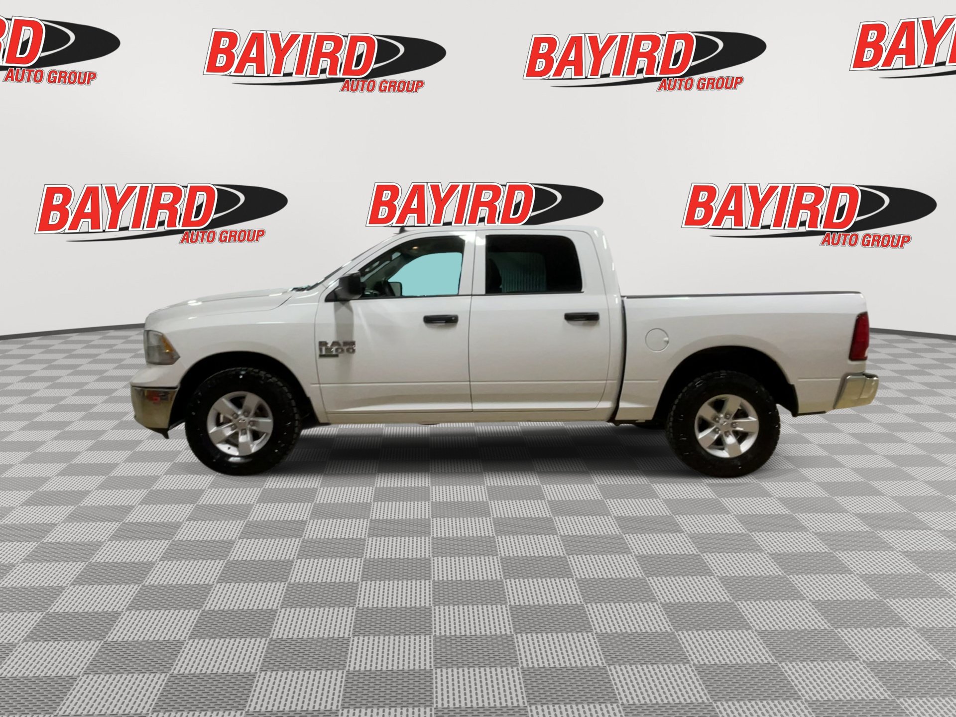 Used 2022 RAM 1500 Classic SLT w/ Electronics Group AWD/4WD image 5