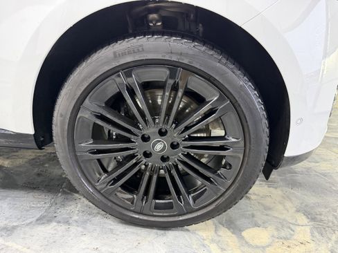 Used 2023 Land Rover Range Rover SE image 27