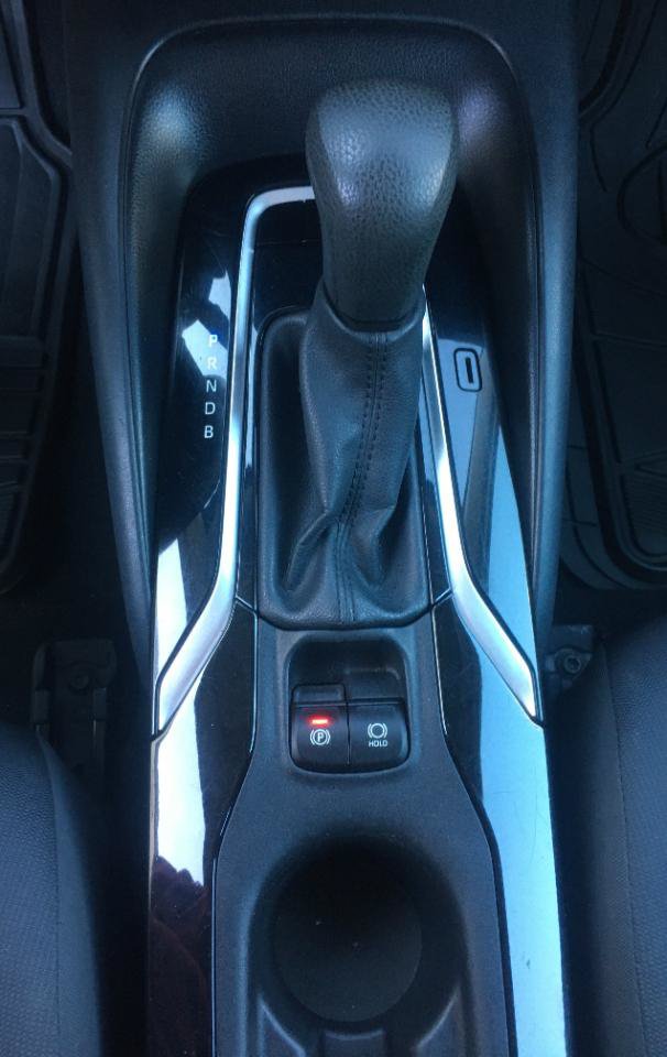 Used 2020 Toyota Corolla LE FWD image 23