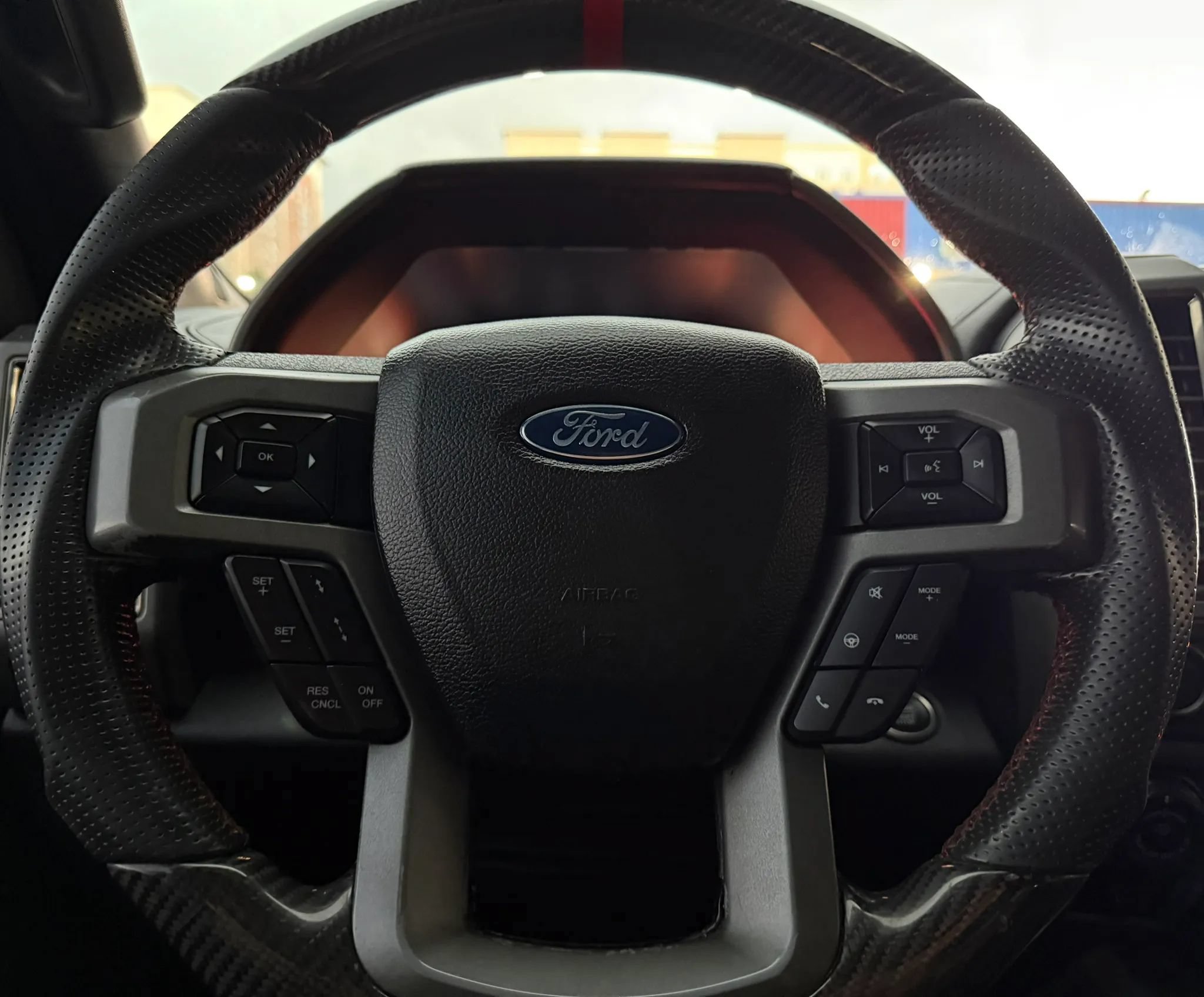 Used 2017 Ford F150 Raptor w/ Equipment Group 802A Luxury AWD/4WD image 17