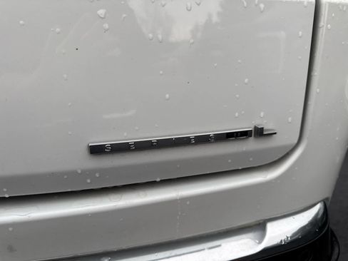 Used 2023 Jeep Wagoneer L Series II image 8