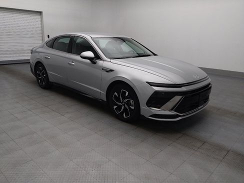 Used 2025 Hyundai Sonata SEL FWD image 11