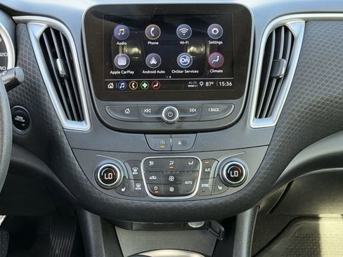 Used 2024 Chevrolet Malibu LT image 17