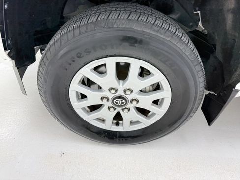 Used 2024 Toyota Tacoma SR5 RWD image 7