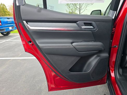 New 2026 GMC Terrain Elevation AWD/4WD image 24