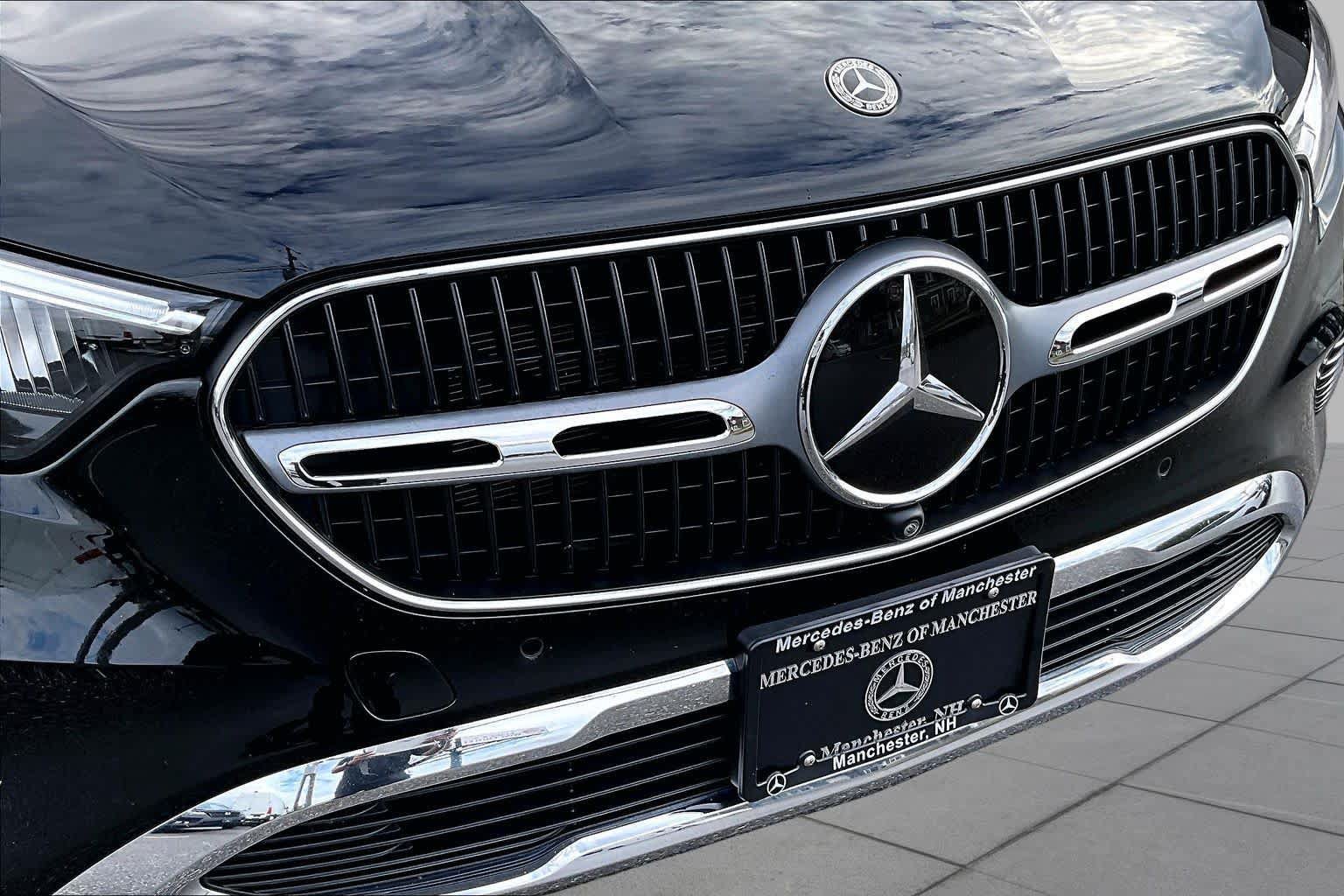 Used 2024 Mercedes-Benz GLC 300 4MATIC image 30