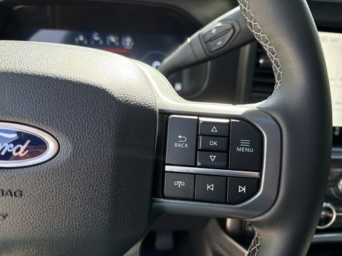 Used 2025 Ford F250 Lariat w/ Lariat Ultimate Package AWD/4WD image 26