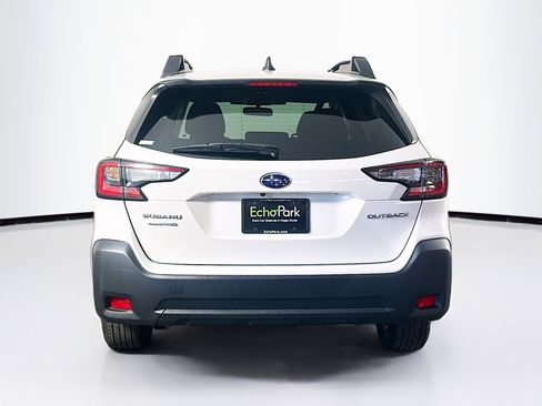 Used 2025 Subaru Outback Premium AWD/4WD image 7