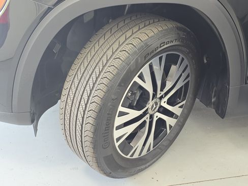 Certified 2026 Mercedes-Benz GLB 250 image 30