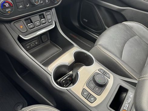 Used 2019 GMC Terrain Denali w/ LPO, 'HIT The Road' Package image 12