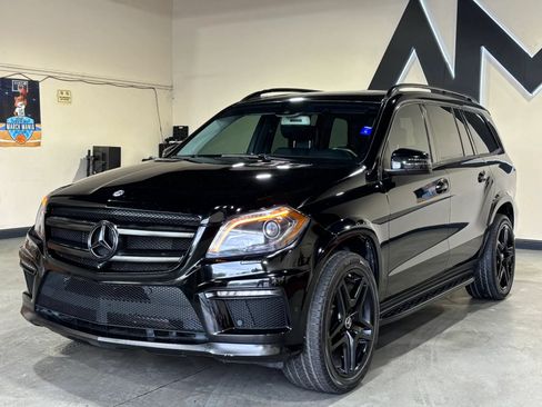 Used 2015 Mercedes-Benz GL 550 4MATIC image 1