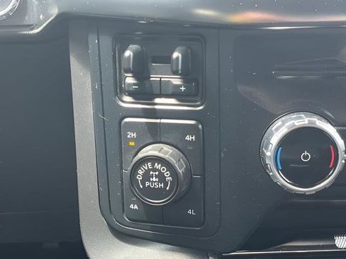 Used 2024 Ford F150 Lariat w/ Bed Utility Package AWD/4WD image 29
