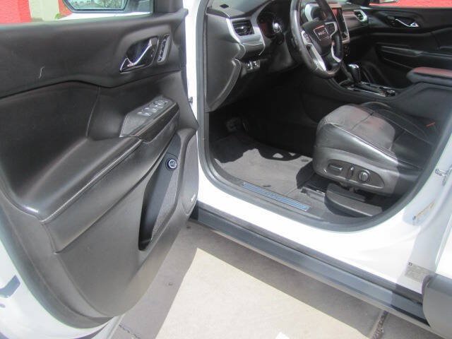 Used 2017 GMC Acadia SLT AWD/4WD image 10