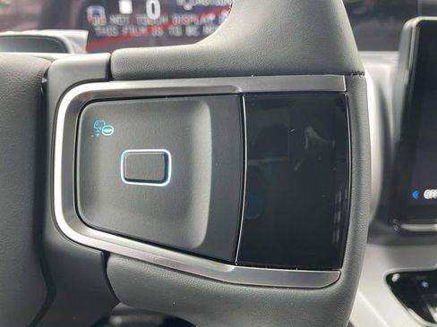 New 2026 Ford Expedition Active image 18