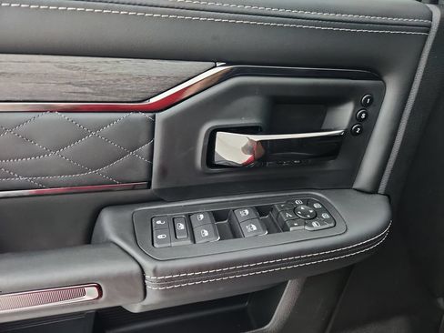 New 2026 RAM 2500 Limited AWD/4WD image 4