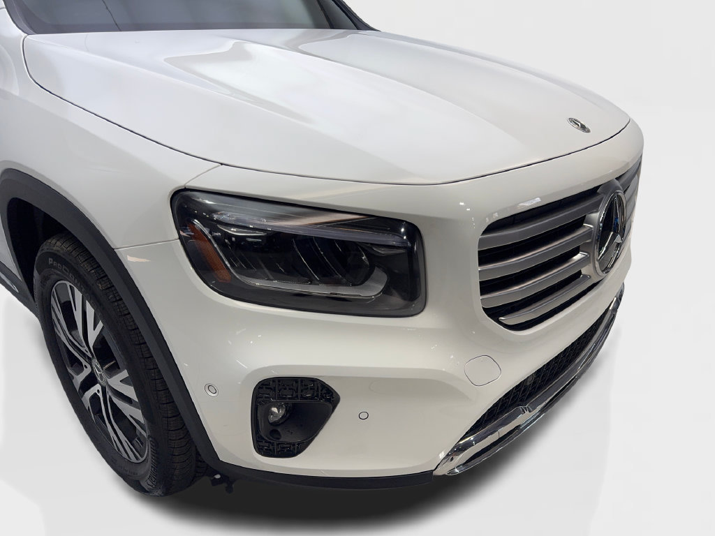 Used 2025 Mercedes-Benz GLB 250 w/ Exclusive Package image 19
