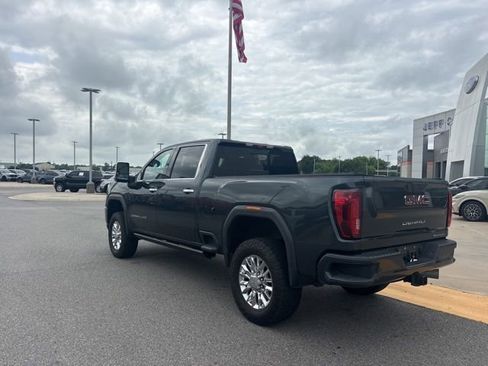 Used 2022 GMC Sierra 2500 Denali w/ Denali Ultimate Package AWD/4WD image 3