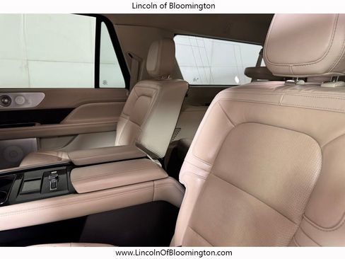 Used 2020 Lincoln Navigator L Reserve w/ Luxury Package image 52