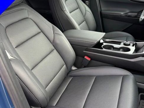 New 2026 Chevrolet Equinox LT w/ Convenience Package II FWD image 29