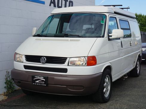 Used 1997 Volkswagen Eurovan Camper image 2