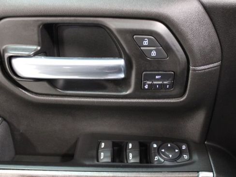 Certified 2022 Chevrolet Silverado 1500 LTZ w/ Technology Package image 19