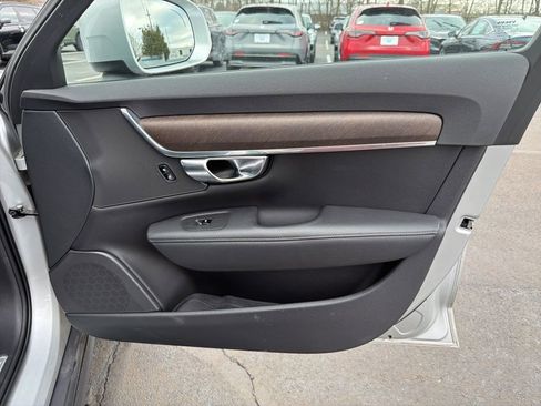 Used 2018 Volvo V90 T6 Cross Country w/ Convenience Package image 26