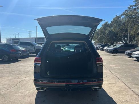 Certified 2022 Volkswagen Atlas SEL Premium image 38