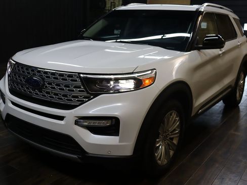 Used 2020 Ford Explorer Limited AWD/4WD image 6