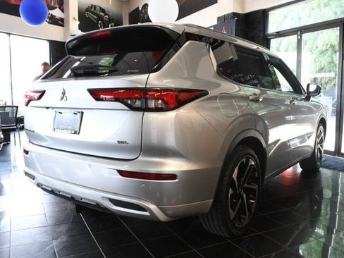 Used 2022 Mitsubishi Outlander SEL AWD/4WD image 14