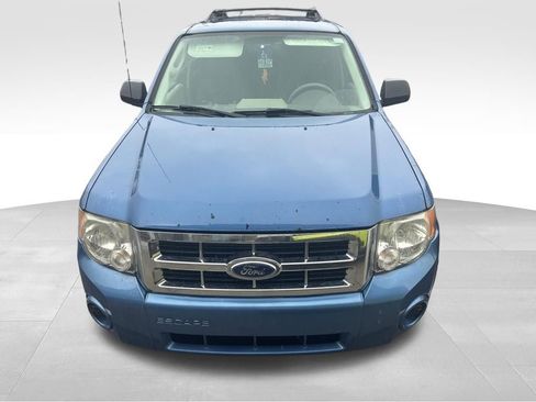 Used 2009 Ford Escape XLS image 2