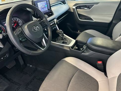 Certified 2021 Toyota RAV4 XLE w/ Convenience Package AWD/4WD image 12
