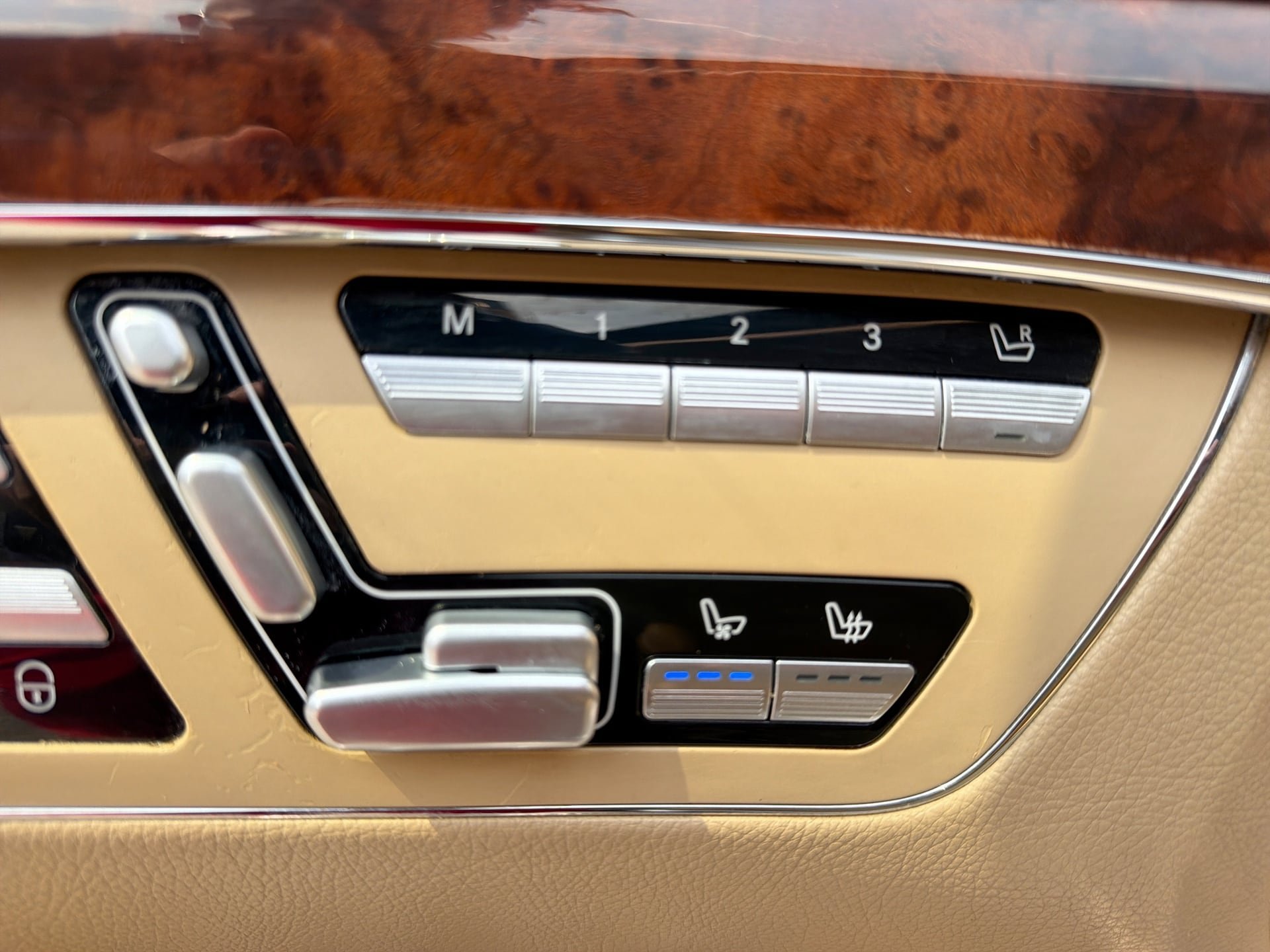 Used 2010 Mercedes-Benz S 550 image 14