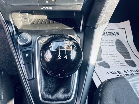 Used 2017 Ford Focus ST FWD image 14