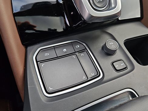 Used 2023 Acura MDX SH-AWD w/ Technology Package image 17