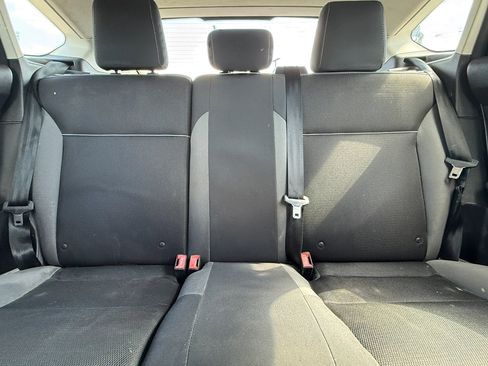 Used 2014 Ford Focus SE FWD image 22