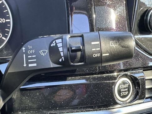 Used 2022 Nissan Pathfinder SL w/ SL Premium Package image 32