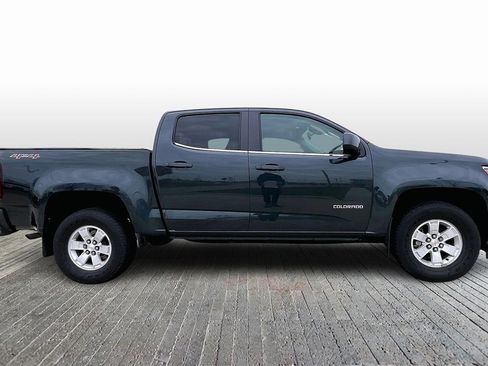 Used 2018 Chevrolet Colorado W/T w/ WT Convenience Package image 8