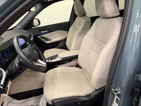 Used 2023 BMW X1 xDrive28i w/ Convenience Package AWD/4WD image 5