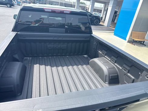 Used 2026 GMC Sierra 1500 AT4 w/ AT4 Premium Package AWD/4WD image 29