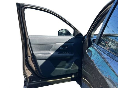 Used 2026 Nissan Kicks SV image 12