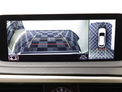 Used 2022 Lexus RX 350L Premium image 10