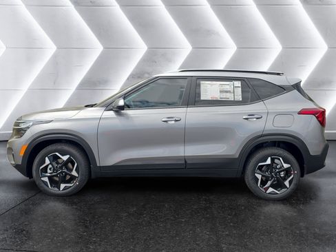 New 2026 Kia Seltos S FWD image 2