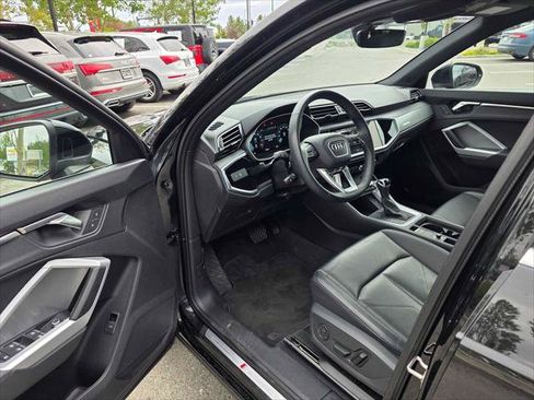 Used 2025 Audi Q3 2.0T Premium AWD/4WD image 19