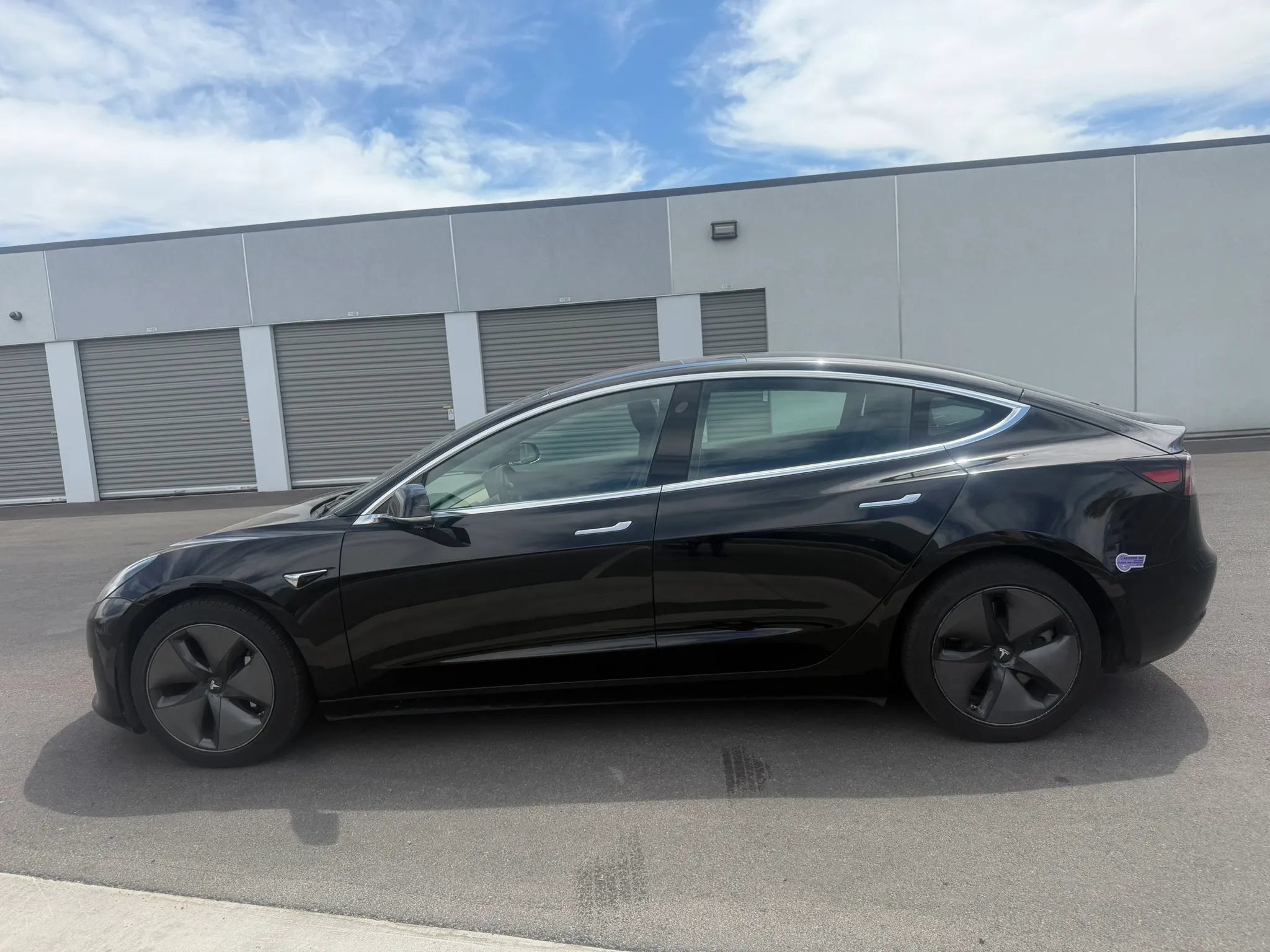 Used 2018 Tesla Model 3 Long Range AWD/4WD image 3